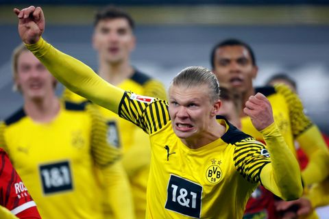 kritisiert BVB-Bosse