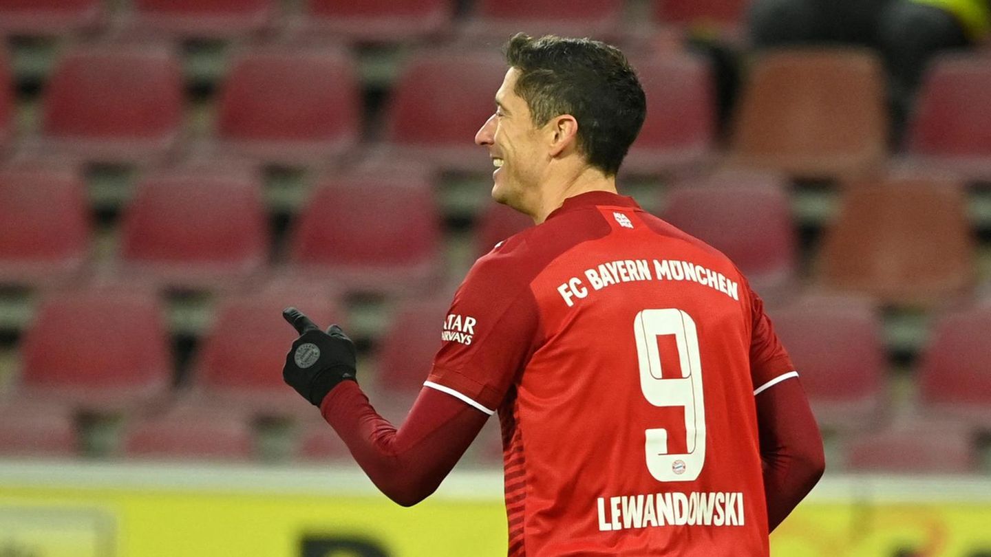 Robert Lewandowski unterstreicht mit seinen drei Toren gegen Köln seinen Anspruch auf die Wahl zum Weltfußballer des Jahres