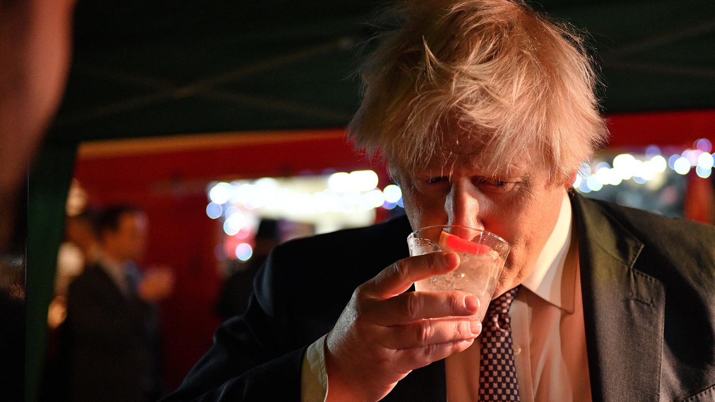 Premier unter Zugzwang: Die politische Lage wird für Boris Johnson durch die Party-Affäre immer unangenehmer