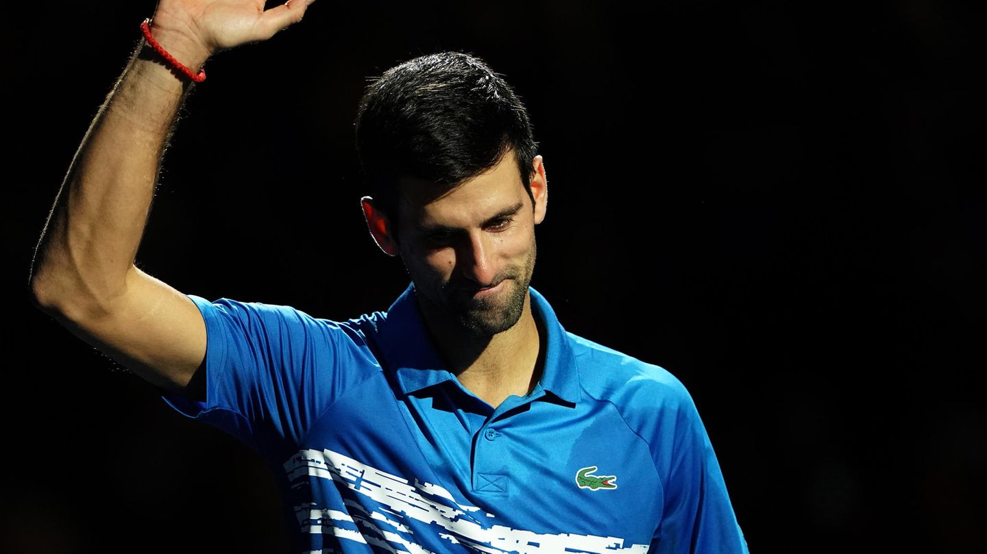 so schnell wie möglich mit Novak Djokovic in Verbindung setzen