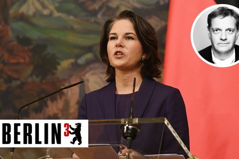 Annalena Baerbock bei der Pressekonferenz in Russland