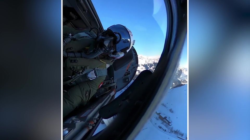 Spektakulärer Tiefflug: Kampfjet rast mit 1000 km/h über Skipiste in den Alpen