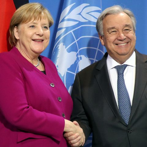 UN-Chef António Guterres (r.) möchte Angela Merkel für einen Beraterjob bei den Vereinten Nationen