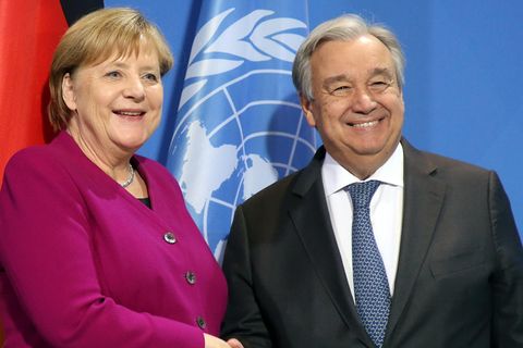 UN-Chef António Guterres (r.) möchte Angela Merkel für einen Beraterjob bei den Vereinten Nationen