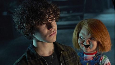 Teenager Jake (Zackary Arthur, l.) und die Puppe Chucky