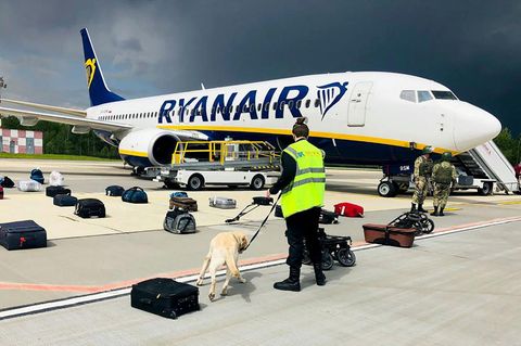 Die Ryanair-Maschine auf dem Flughafen der belarussischen Hauptstadt Minsk