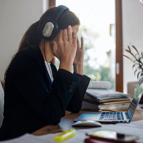 Neues Arbeitszeitmodell: Vier-Tage-Woche: Eine Chefin und ein Chef diskutieren, warum das bei ihnen (nicht) funktioniert