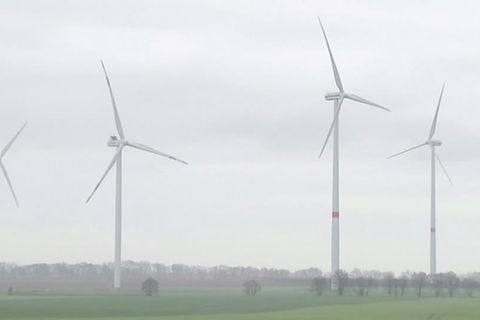Video: Windkraft: Habeck und Söder im Streit über die Abstandsregel