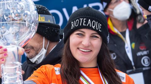 Zuletzt äußerte sich Snowboarderin und Medaillenhoffnung Ramona Hofmeister kritisch zum Thema Corona-Tests in Peking