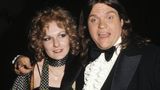 1979 heiratete Meat Loaf Leslie G. Edmonds (Foto), die er erst drei Wochen zuvor in einem Aufnahmestudio kennengelernt hatte. Die Ehe hielt 22 Jahre. Seit 2007 war er mit Deborah Gillespie verheiratet.