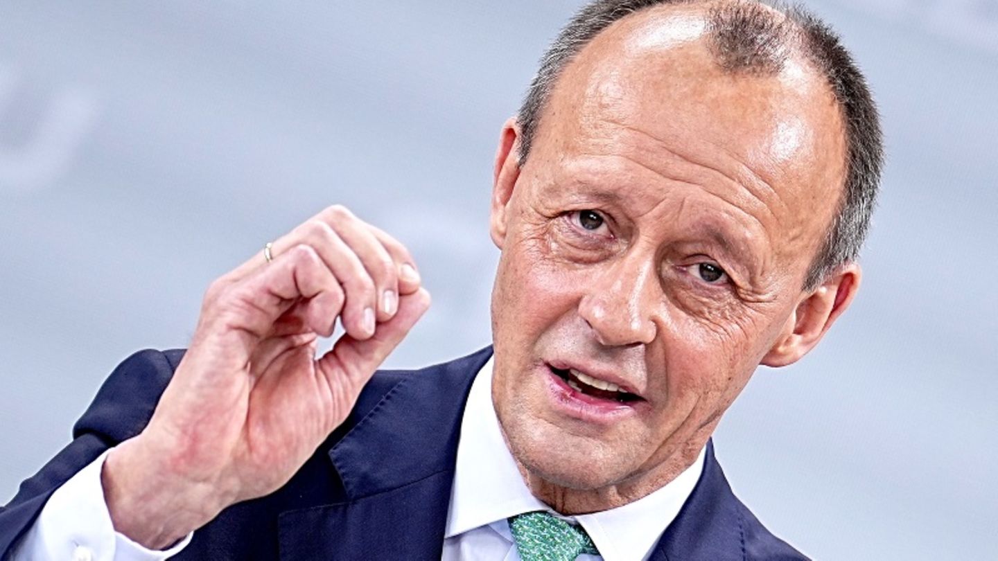 Berlin: Friedrich Merz spricht beim Bundesparteitag der CDU im Konrad-Adenauer-Haus