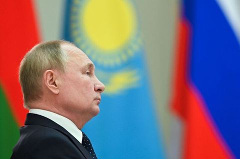 Wladimir Putin: Moskau wird vorgeworfen, in der Ukraine einen pro-russischen Führer an die Macht bringen will