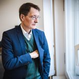 Karl Lauterbach, Bundesminister für Gesundheit, kurz vor einer Videokonferenz des Expertenrats zur Corona Pandemie