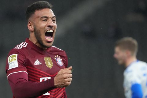 Bayerns Corentin Tolisso bejubelt seinen Treffer zum 0:1 gegen Hertha BSC