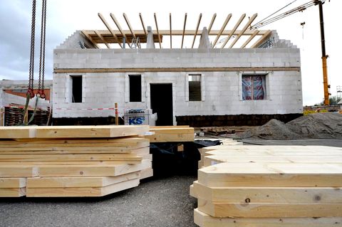 Haus-Neubau: Richtfest beim Haus