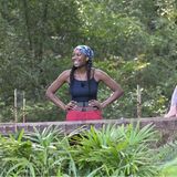 Dschungelcamp 2022, Tag 4: Schließlich geht es mit der Dschungel zum - eigentlich - geplanten Höhepunkt der Sendung. Auch wenn plötzlich nur noch drei der vier eingeplanten Kandidat:innen antreten durften. Zu Beginn hatten Anouschka Renzi, Linda Nobat und der einzige Mann im Bunde Harald Glööckler noch gut Lachen