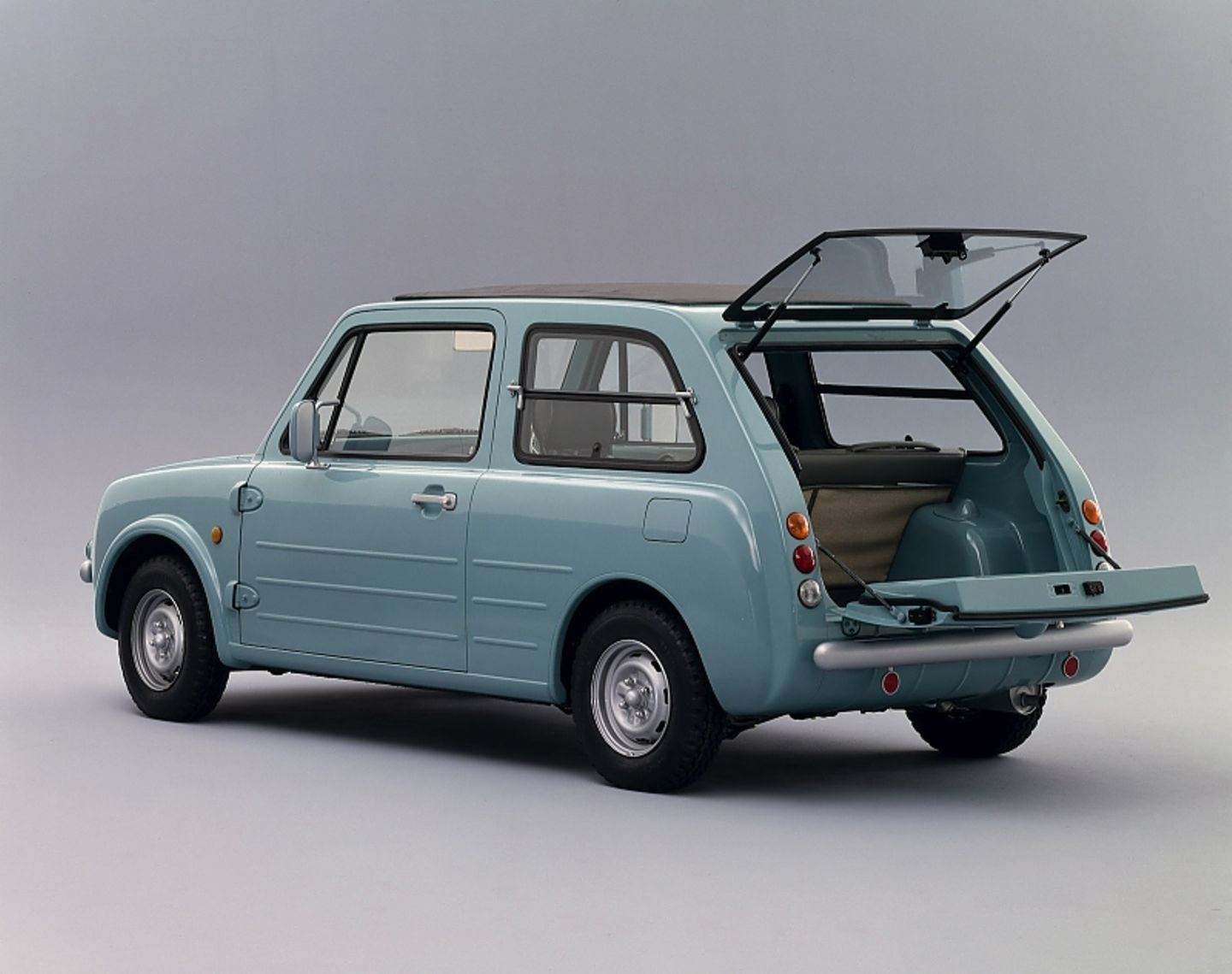 Nissan Pao 1989 / 1990