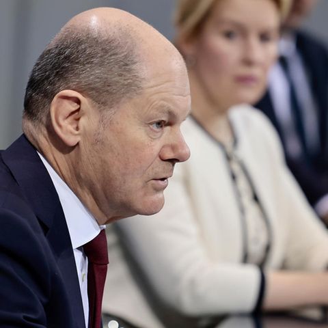 Bundeskanzler Olaf Scholz nach dem Bund-Länder-Treffen zur Corona-Teststrategie im Kanzleramt