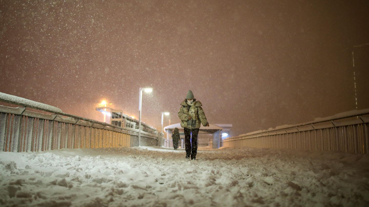 Mensch im Schnee