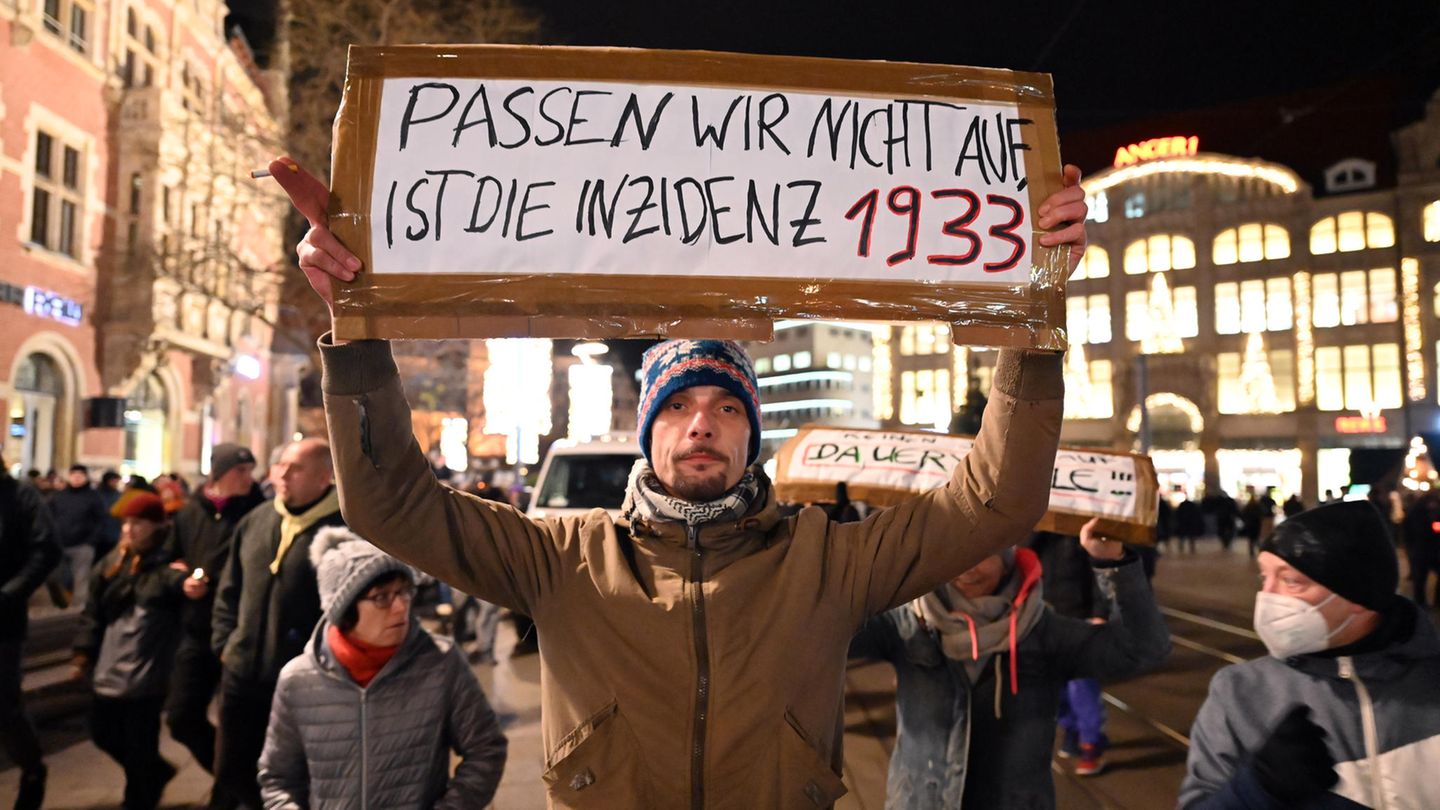 Low incidences in East Germany: how does it work?