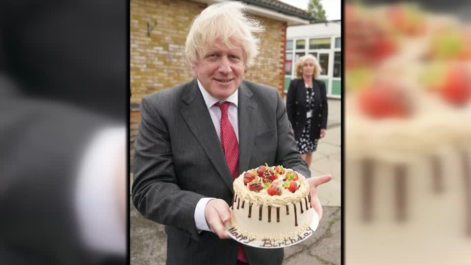 Britischer Premier: Boris Johnson wegen Partys immer stärker unter Druck – was ein Kuchen damit zu tun hat