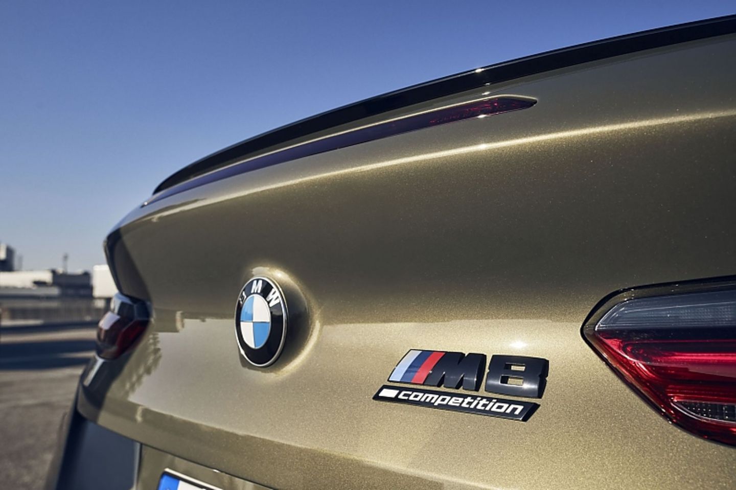 BMW M8 Competition MJ 2022