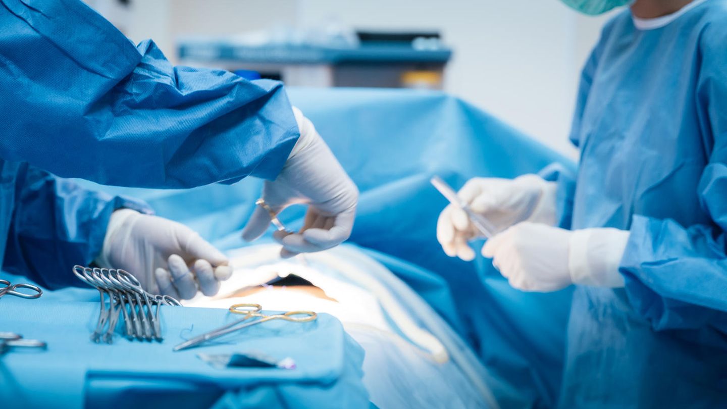Corona: Hospital removes man from transplant list – because he is not vaccinated