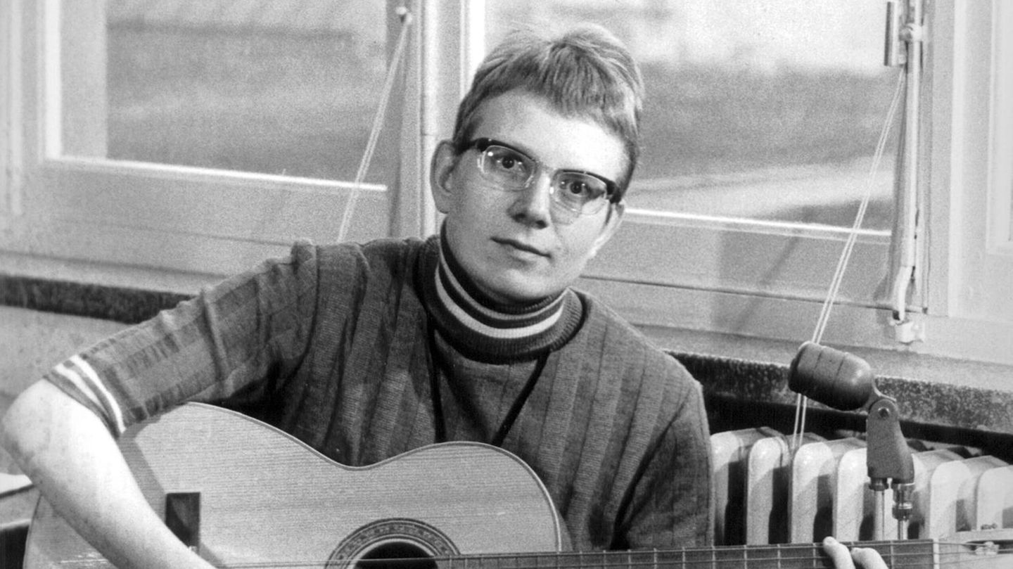 History: Jeannine Deckers, die singende Nonne Jeannine Deckers, die singende Nonne