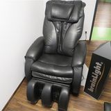 Für den Shiatsu-Massagesessel sind schon zahlreiche Gebote eingegangen. Aktuell steht das Teil bei 1500 Euro.