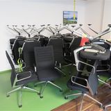 Braucht noch jemand Drehstühle?