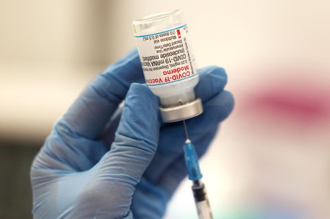 Booster-Impfung Coronavirus: Eine Spritze gegen das Coronavirus wird vorbereitet