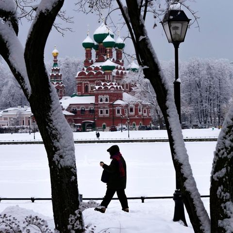 Spaziergänger in Moskau