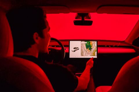 Elon Musks Autoschmiede Tesla testet Biowaffen-Abwehrmodus mit Rauchgranaten