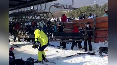 Schock im Skiurlaub: Skiluft fährt plötzlich rückwärts