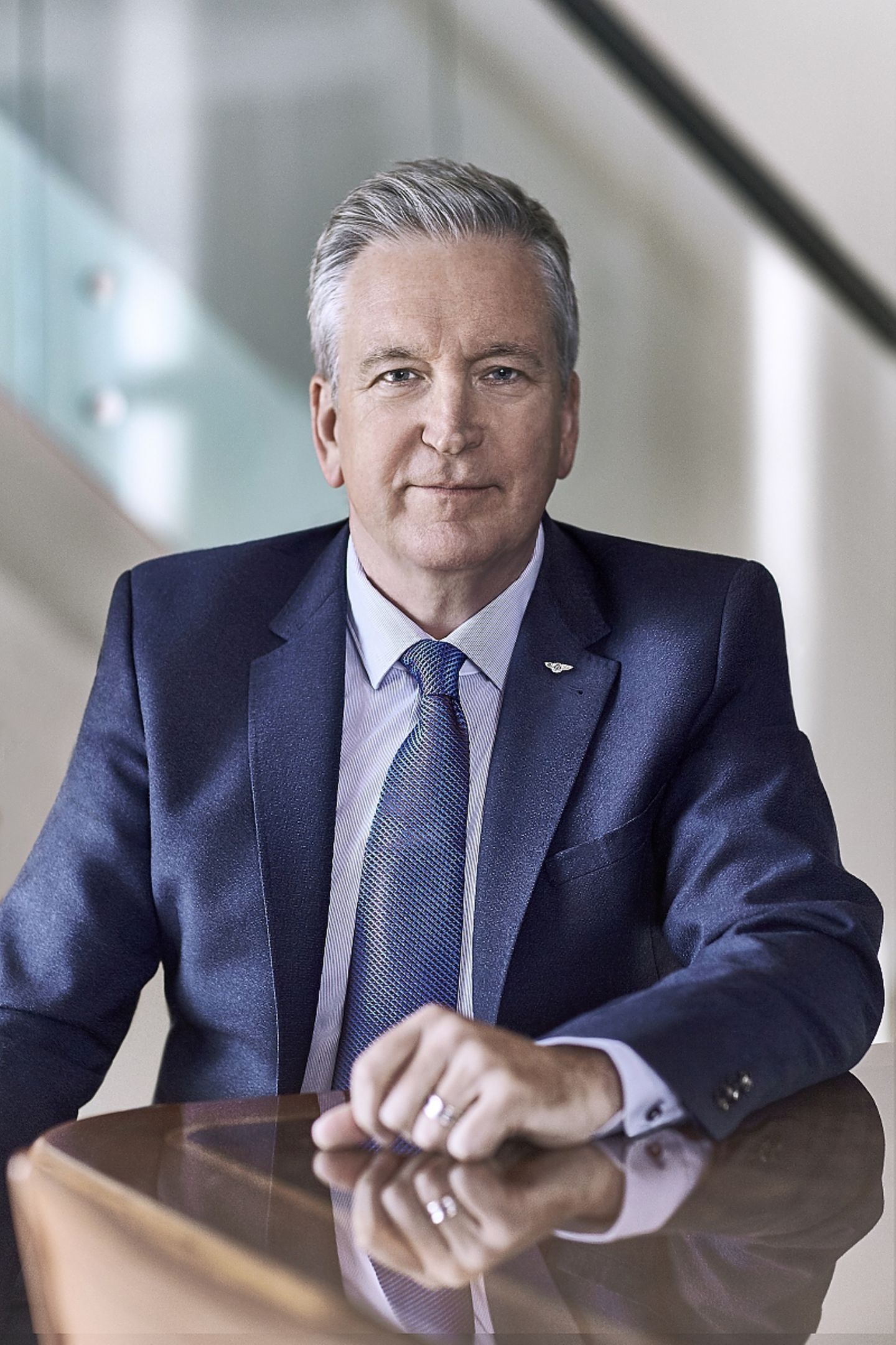 Bentley-CEO Adrian Hallmark