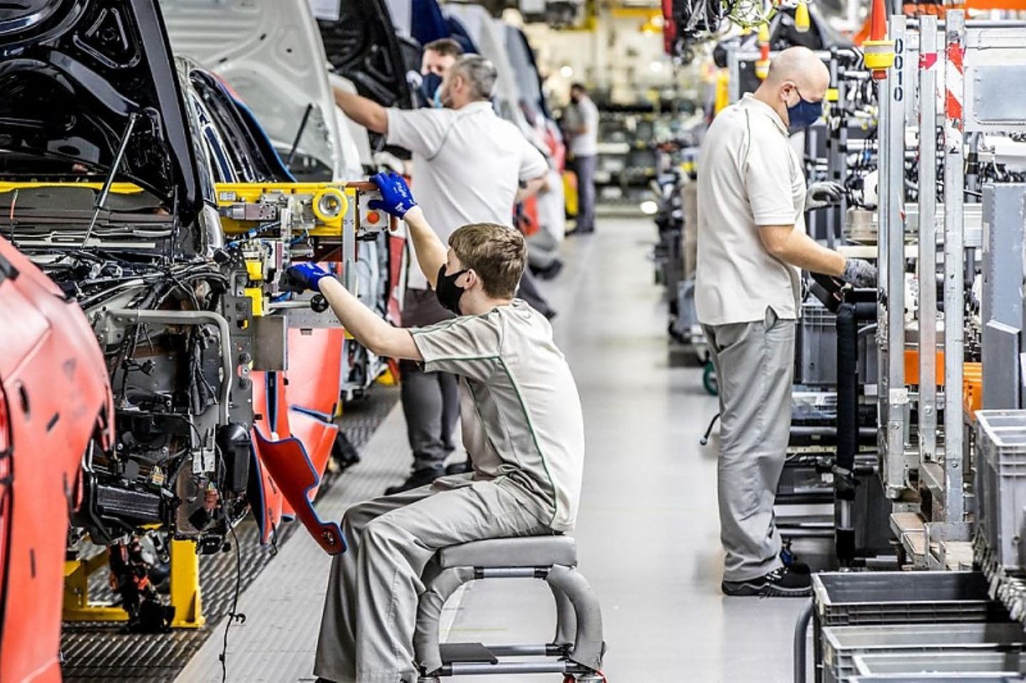 In der neuen Fabrik wird klassische und digitale Produktion kombiniert