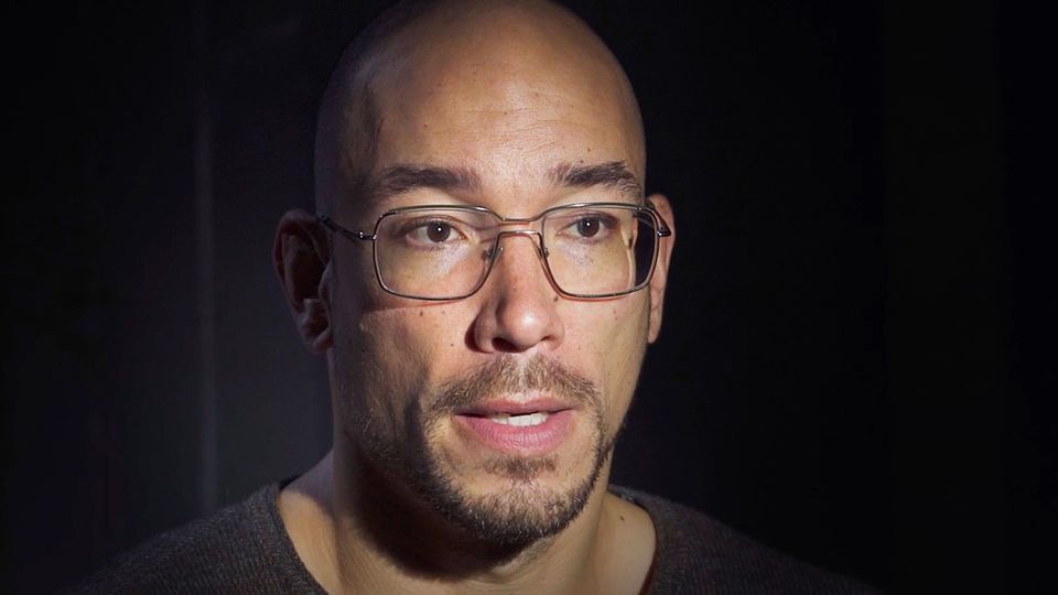 Unbequeme Fragen an einen Ex-Schwerverbrecher: Hast du dich bei deinen Opfern entschuldigt?
