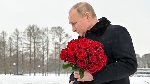 Wladimir Putin am am Gedenktag anlässlich des 78. Jahrestages der Beendigung der Leningrader Blockade