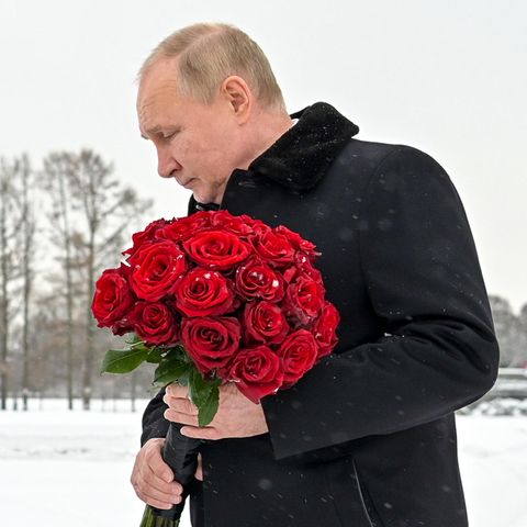 Wladimir Putin am am Gedenktag anlässlich des 78. Jahrestages der Beendigung der Leningrader Blockade