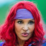 2015 gab sie auf der Freilichtbühne des Piraten-Openair-Theater in Grevesmühlen die Piratenbraut - und schaut hier schon so schlecht gelaunt wie derzeit im Dschungelcamp.