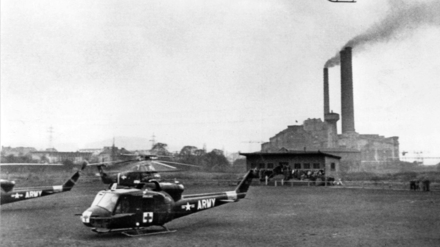 Hubschrauber am der Grube Luisenthal