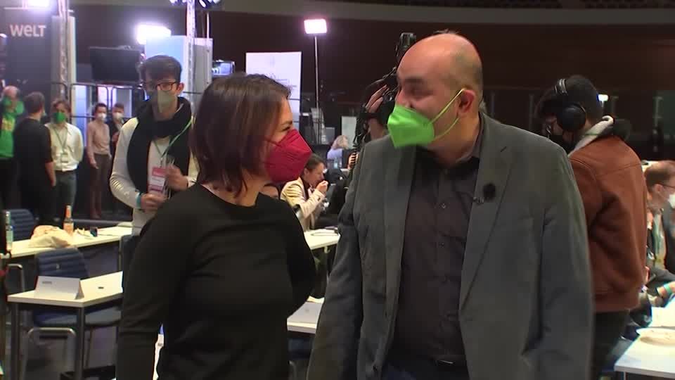 Video: Grüne wählen Lang und Nouripour zu Parteivorsitzenden Video: Grüne wählen Lang und Nouripour zu Parteivorsitzenden