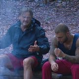 Peter Althof diskutiert mit Filip Pavlovic über den Spruch von Linda Nobat