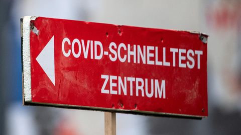 Die offiziell gemeldete Sieben-Tage-Inzidenz der Corona-Neuinfektionen in Deutschland erreicht immer weiter neue Höchstwerte. 