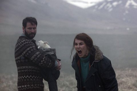 Hilmir Snær Guðnason und Noomi Rapace