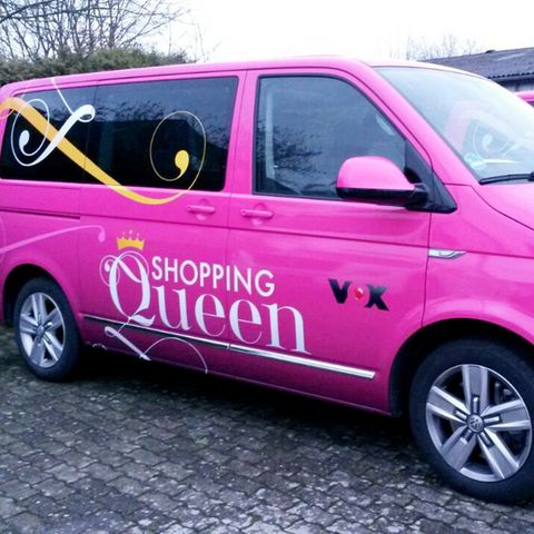 Der legendäre Van, in dem die Kandidaten auf ihre Shopping-Tour gehen.
