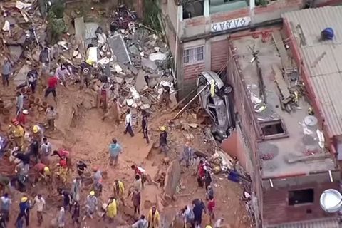 Video: Überschwemmungen und Erdrutsche: mehr als 20 Tote in Brasilien