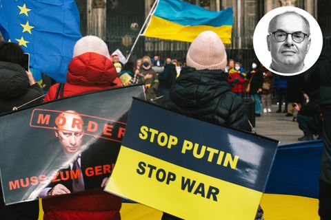 Köln: Demonstranten kritisierten Putins Truppenaufmarsch nahe der ukrainischen Grenze