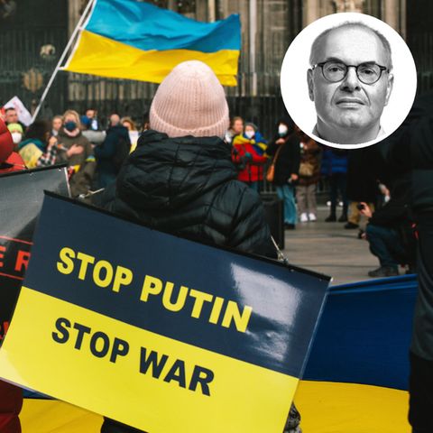 Köln: Demonstranten kritisierten Putins Truppenaufmarsch nahe der ukrainischen Grenze