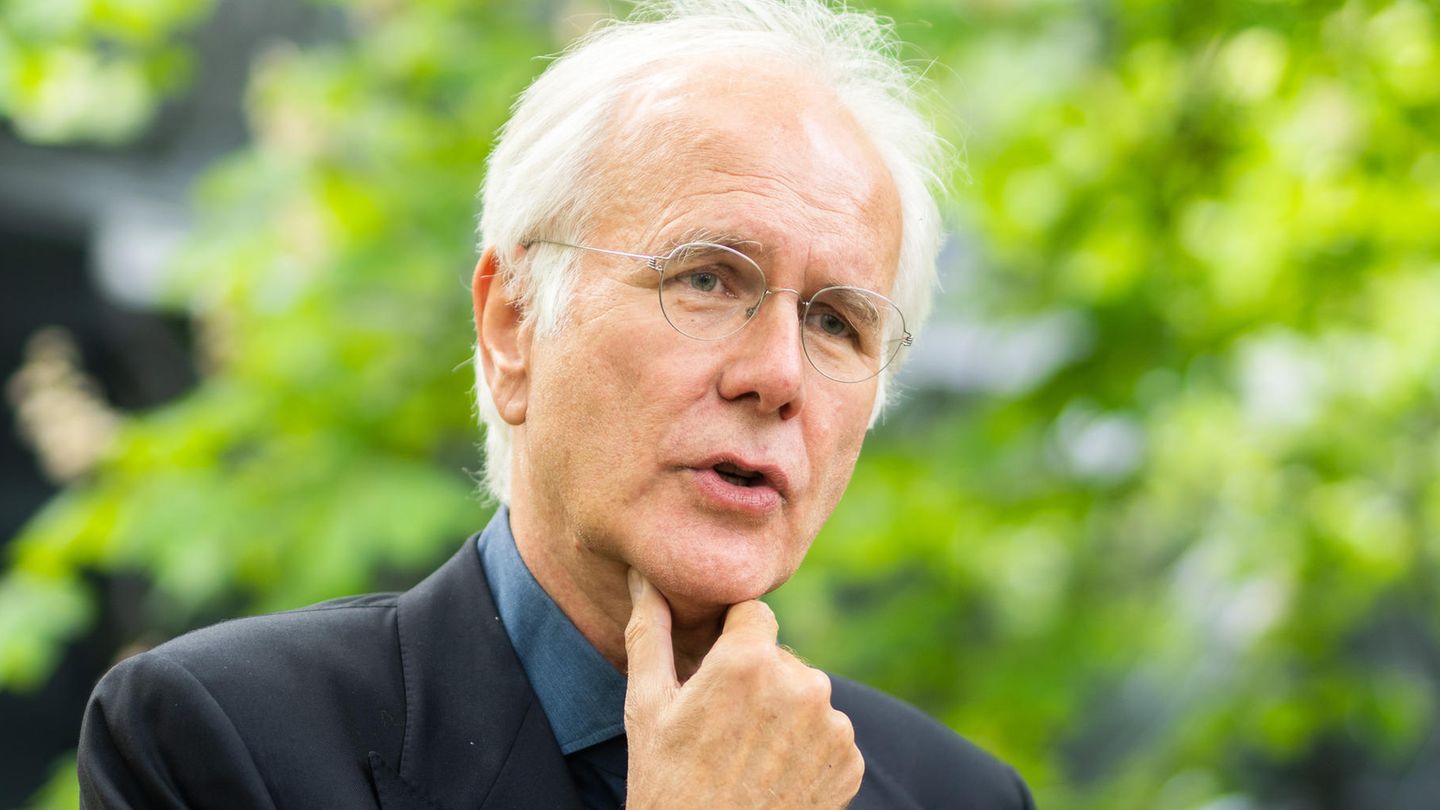 Harald Schmidt about his photo with Matussek and Maassen